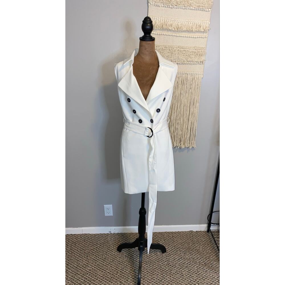 WHBM Sleeveless Double Breasted Belted Topper Vest Ecru Size 0 NWT MSRP $140